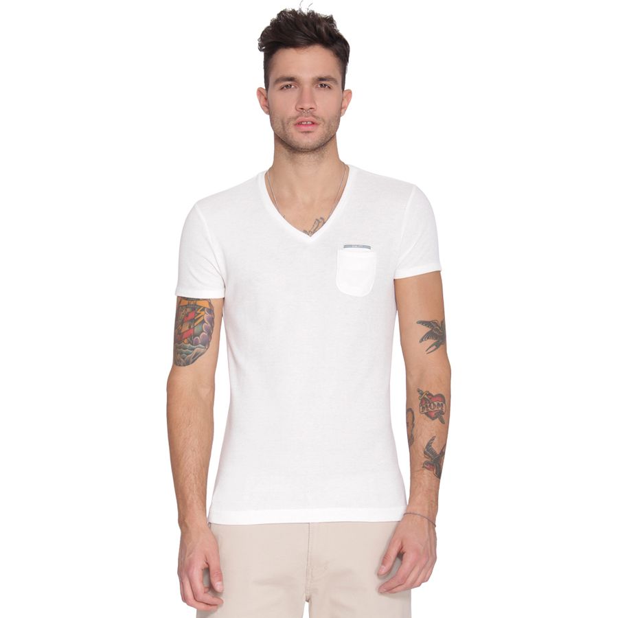 57016_x1611418_playera_blanco_perfil_frente.jpg 57016_x1611418_playera_blanco_perfil_frente.jpg